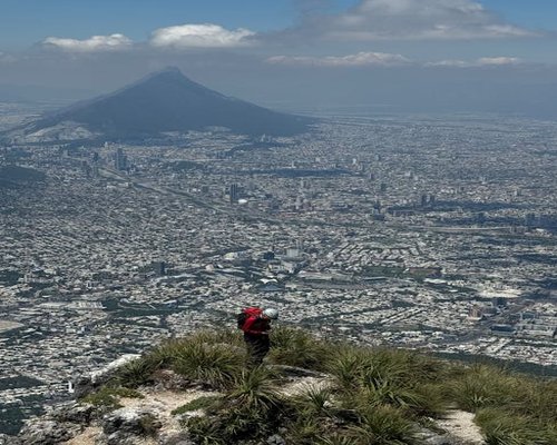 Ajuste de postura en silla ergonómica